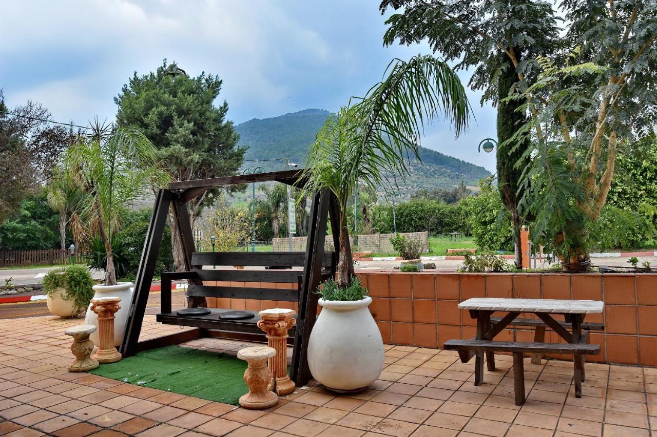 Pearl Of The Valley Hotel Kfar Tavor Εξωτερικό φωτογραφία